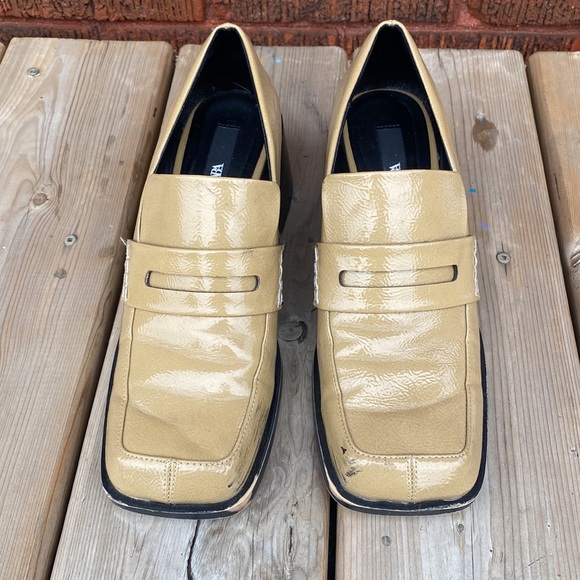 Zara Patent Tan Square Toe 1960s Style Loafers! Size 40, 8.5 to 9 - Picture 3 of 6